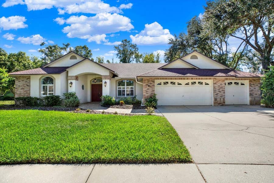 Property photo for 507 SURREY LANE, Lutz, FL