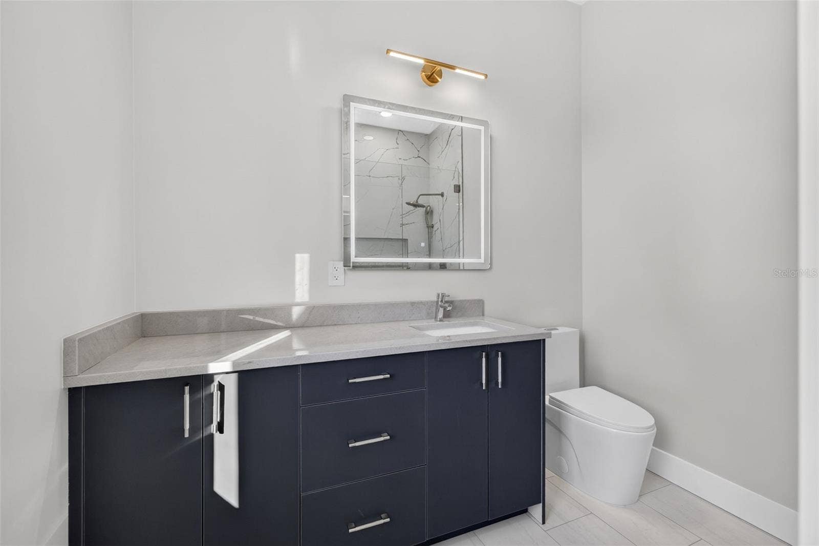 4219 W BAY VIEW AVENUE, Tampa, FL 33611 4219 W BAY VIEW AVENUE, Tampa, FL 33611