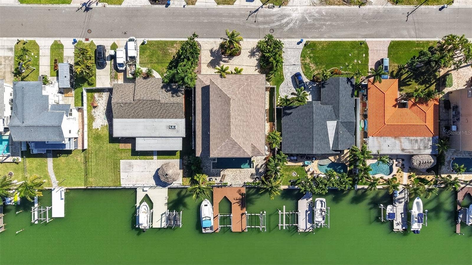 532 JOHNS PASS AVENUE, Madeira Beach, FL 33708