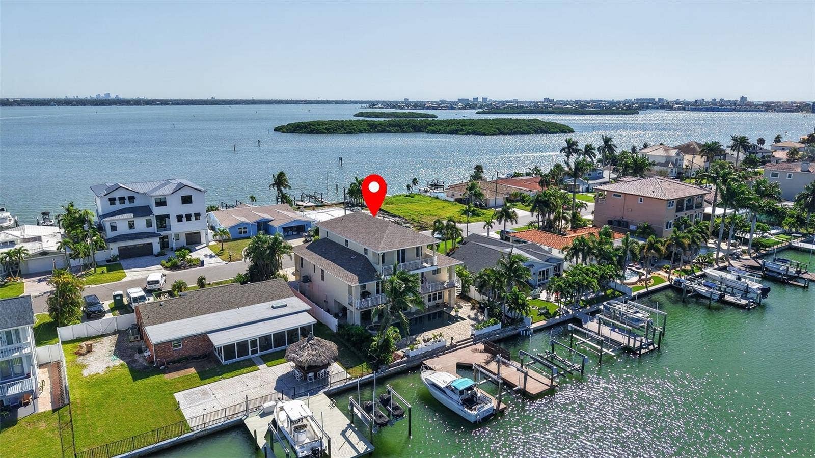532 JOHNS PASS AVENUE, Madeira Beach, FL 33708