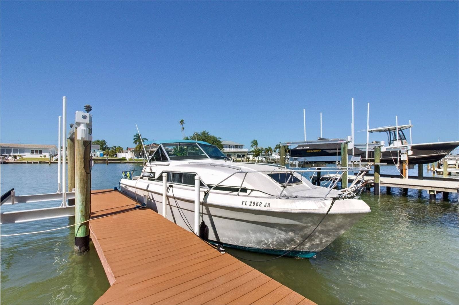 532 JOHNS PASS AVENUE, Madeira Beach, FL 33708