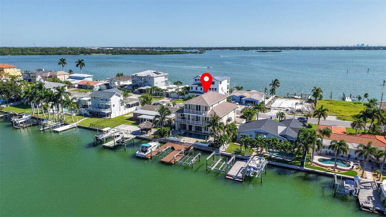 532 JOHNS PASS AVENUE, Madeira Beach, FL 33708