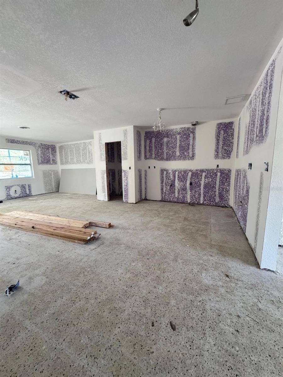 4990 VENETIAN BOULEVARD NE, St Petersburg, FL 33703 4990 VENETIAN BOULEVARD NE, St Petersburg, FL 33703