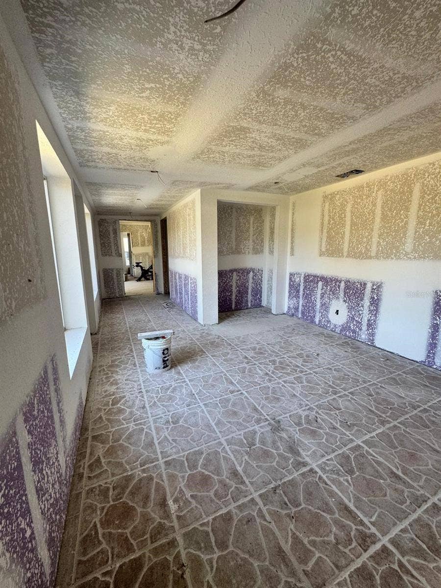 4990 VENETIAN BOULEVARD NE, St Petersburg, FL 33703 4990 VENETIAN BOULEVARD NE, St Petersburg, FL 33703