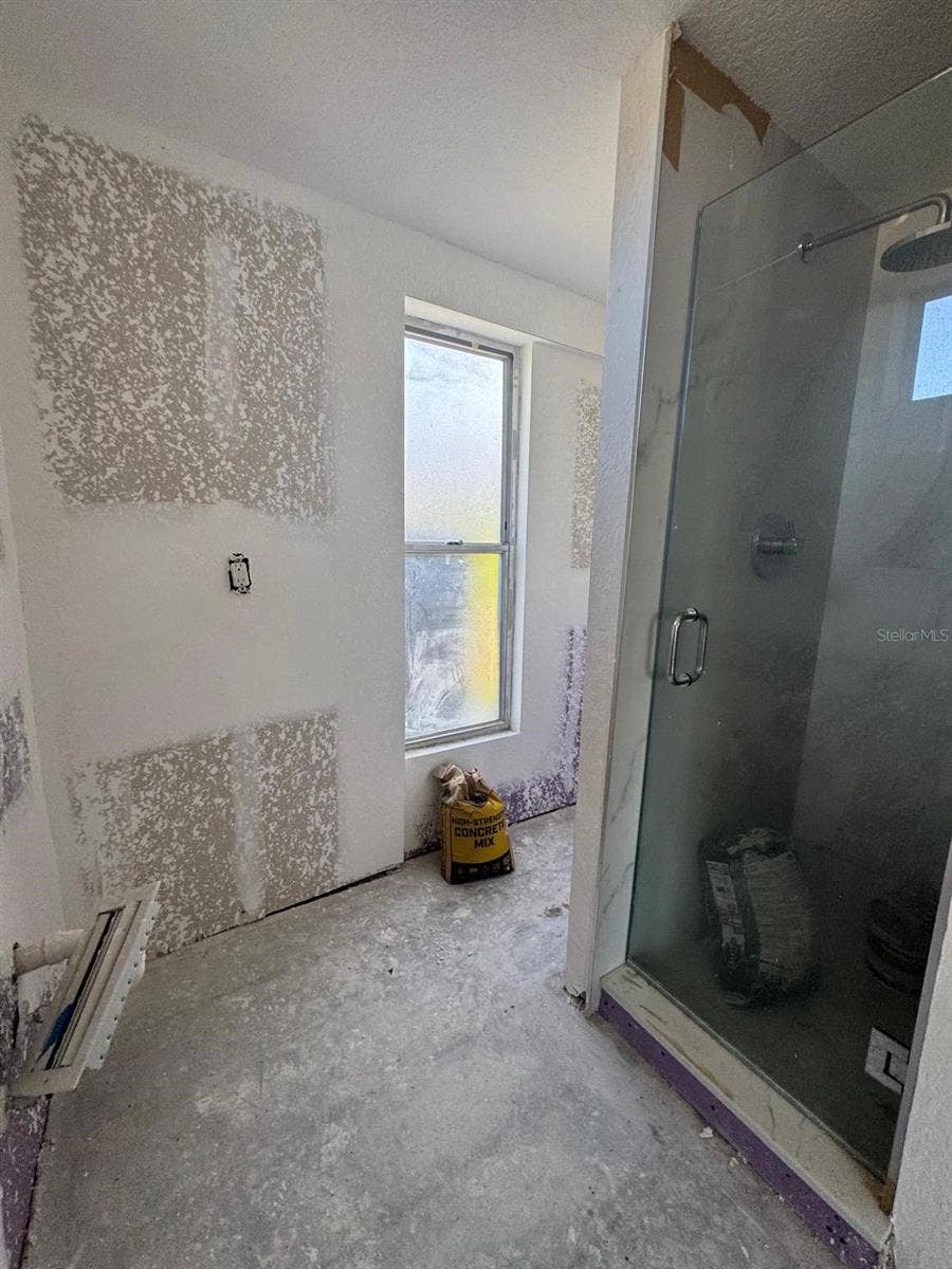 4990 VENETIAN BOULEVARD NE, St Petersburg, FL 33703 4990 VENETIAN BOULEVARD NE, St Petersburg, FL 33703