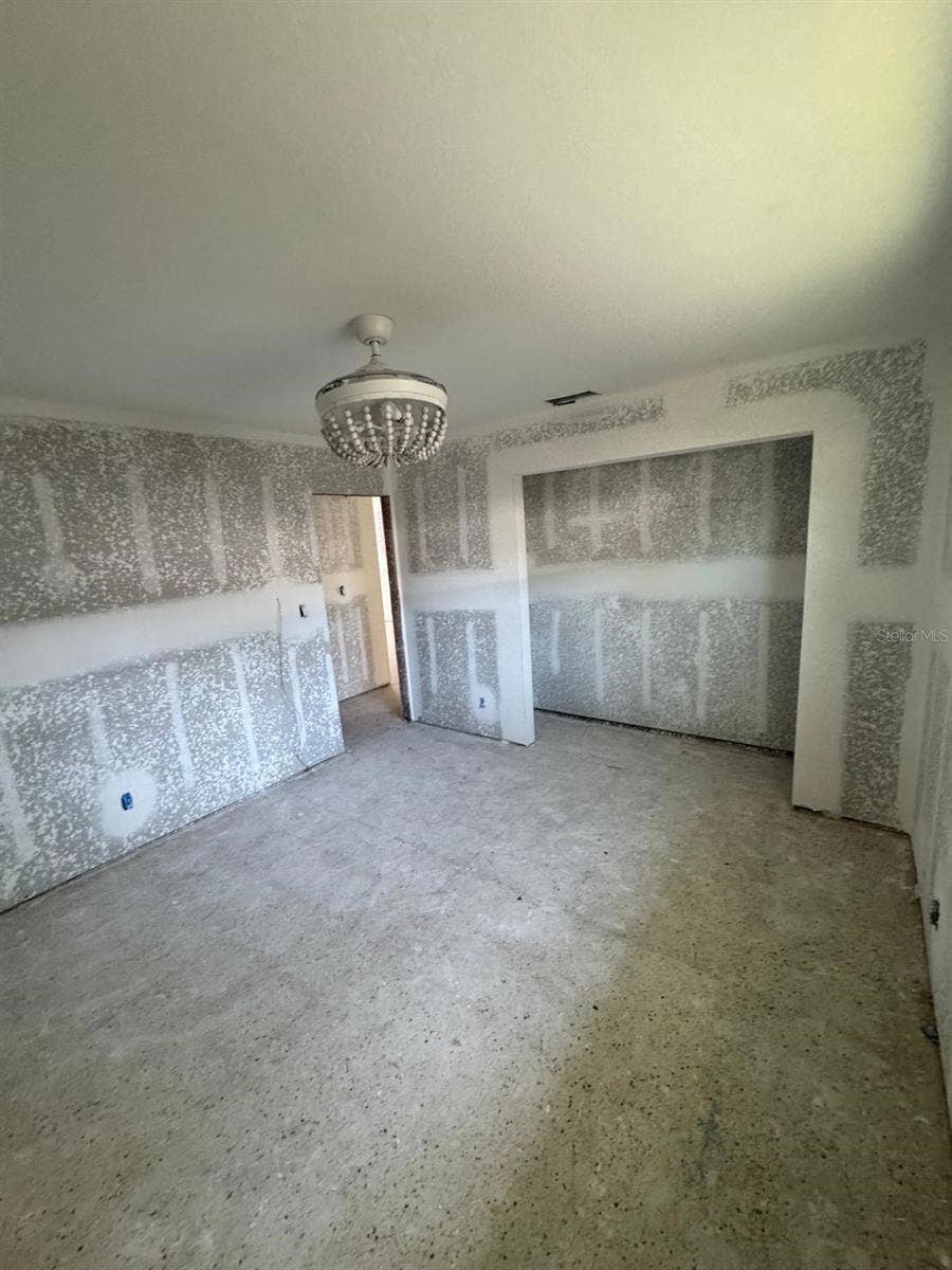 4990 VENETIAN BOULEVARD NE, St Petersburg, FL 33703 4990 VENETIAN BOULEVARD NE, St Petersburg, FL 33703