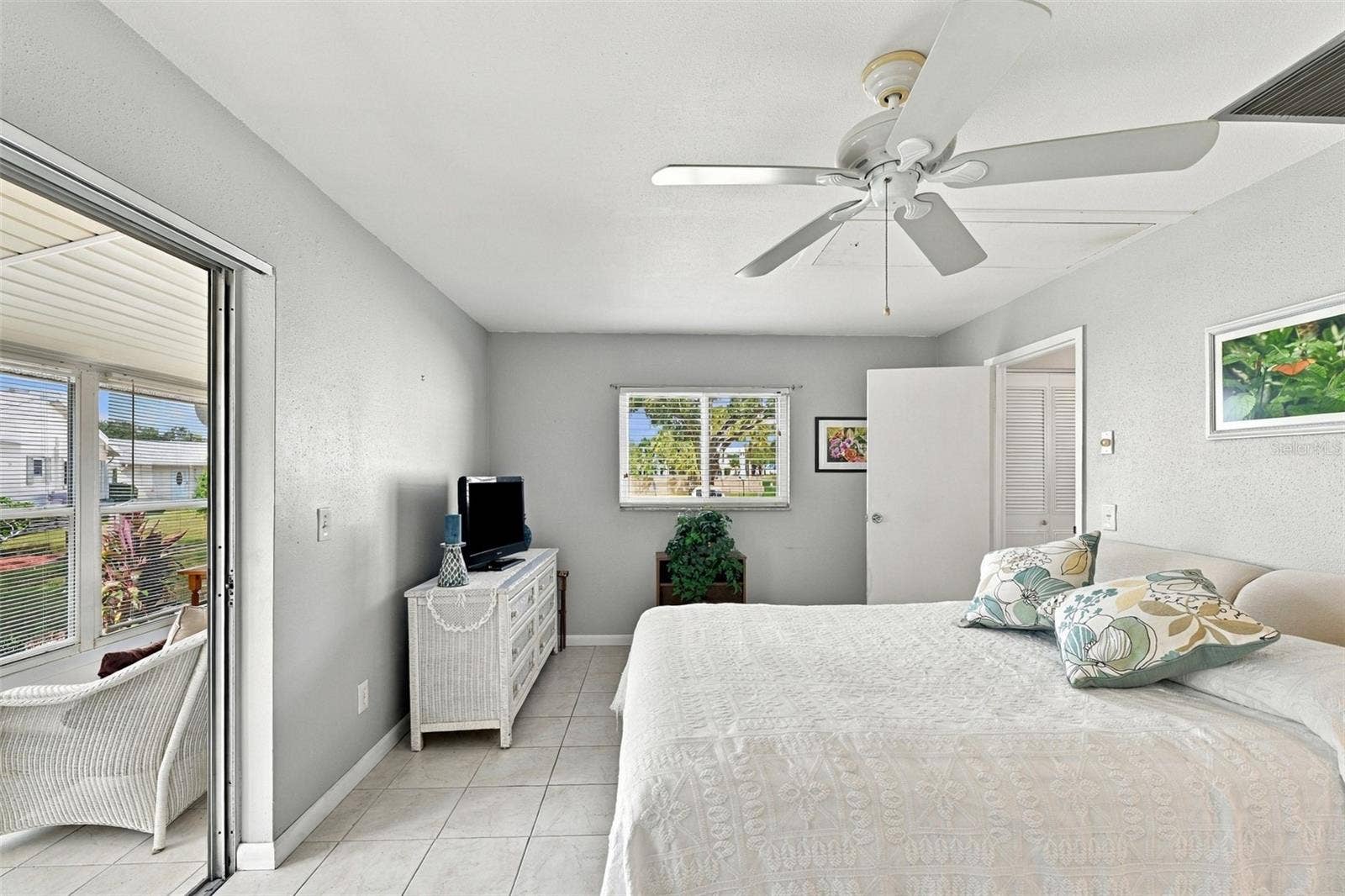 2202 CLUBHOUSE DRIVE, #179, Sun City Center, FL 33573