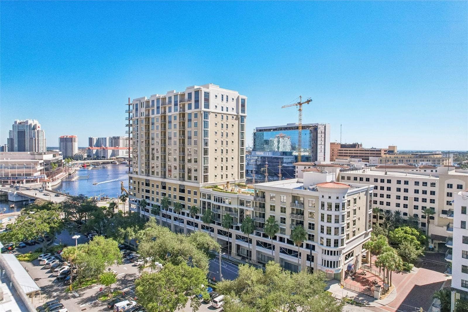 275 BAYSHORE BOULEVARD, #1204, Tampa, FL 33606 275 BAYSHORE BOULEVARD, #1204, Tampa, FL 33606