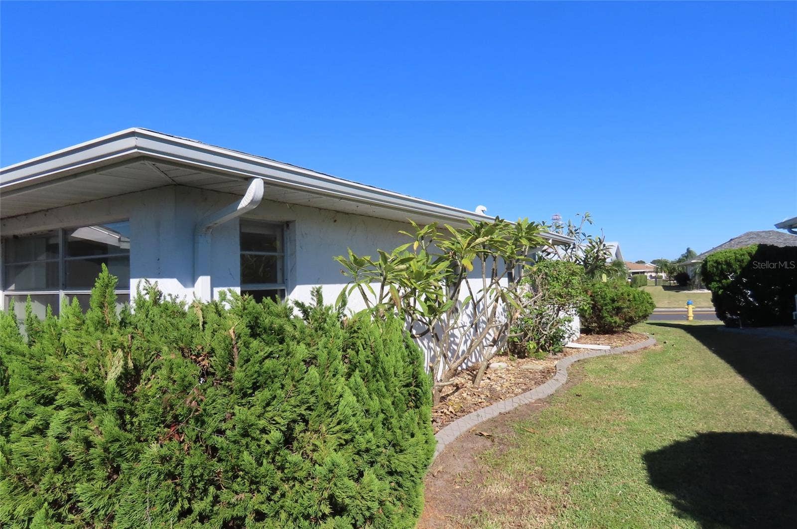 910 EL RANCHO DRIVE, Sun City Center, FL 33573 910 EL RANCHO DRIVE, Sun City Center, FL 33573
