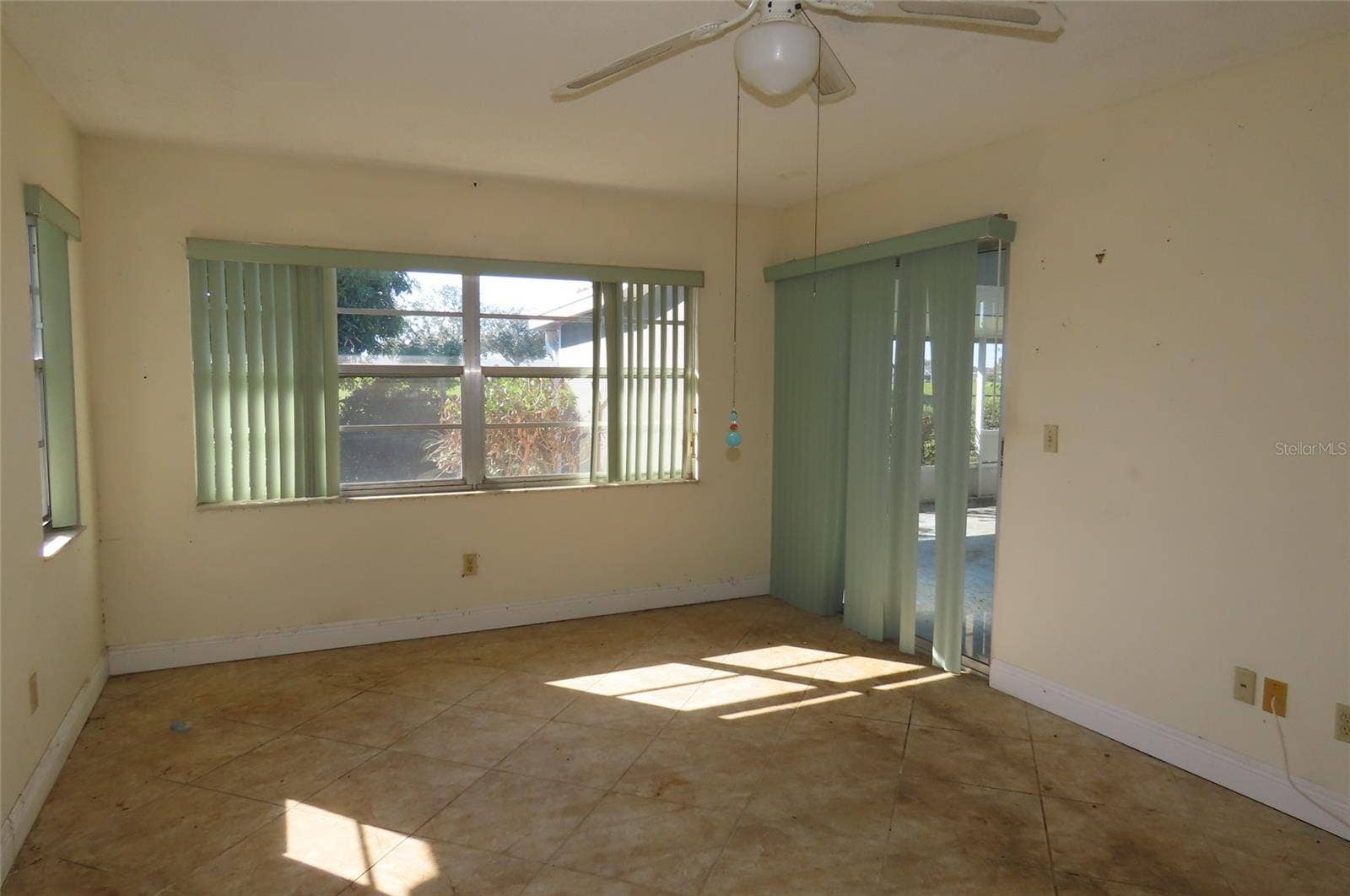 910 EL RANCHO DRIVE, Sun City Center, FL 33573 910 EL RANCHO DRIVE, Sun City Center, FL 33573