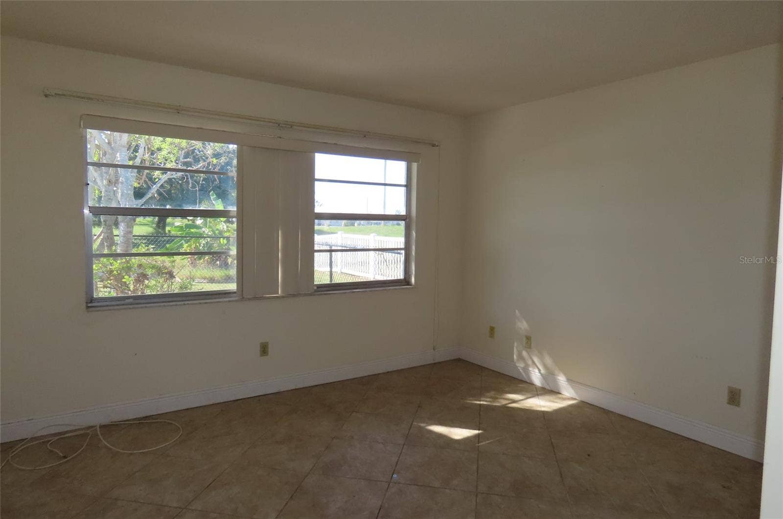 910 EL RANCHO DRIVE, Sun City Center, FL 33573 910 EL RANCHO DRIVE, Sun City Center, FL 33573