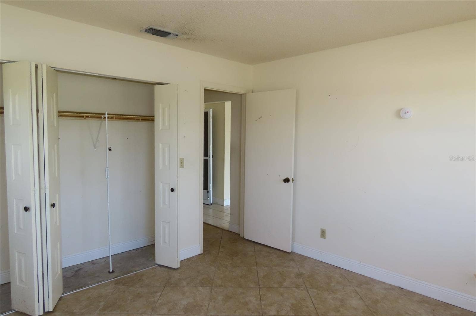 910 EL RANCHO DRIVE, Sun City Center, FL 33573 910 EL RANCHO DRIVE, Sun City Center, FL 33573
