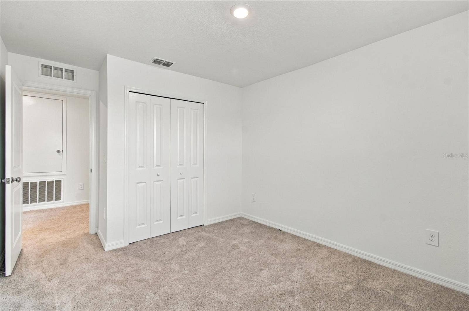 5821 YELLOW HORNBILL AVENUE, Wimauma, FL 33598 5821 YELLOW HORNBILL AVENUE, Wimauma, FL 33598