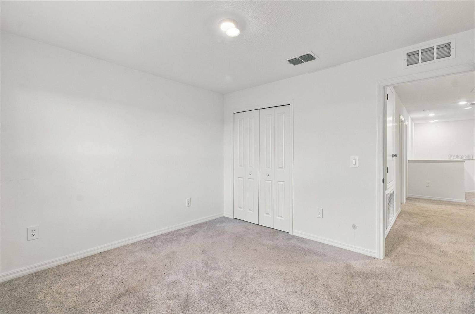 5821 YELLOW HORNBILL AVENUE, Wimauma, FL 33598 5821 YELLOW HORNBILL AVENUE, Wimauma, FL 33598