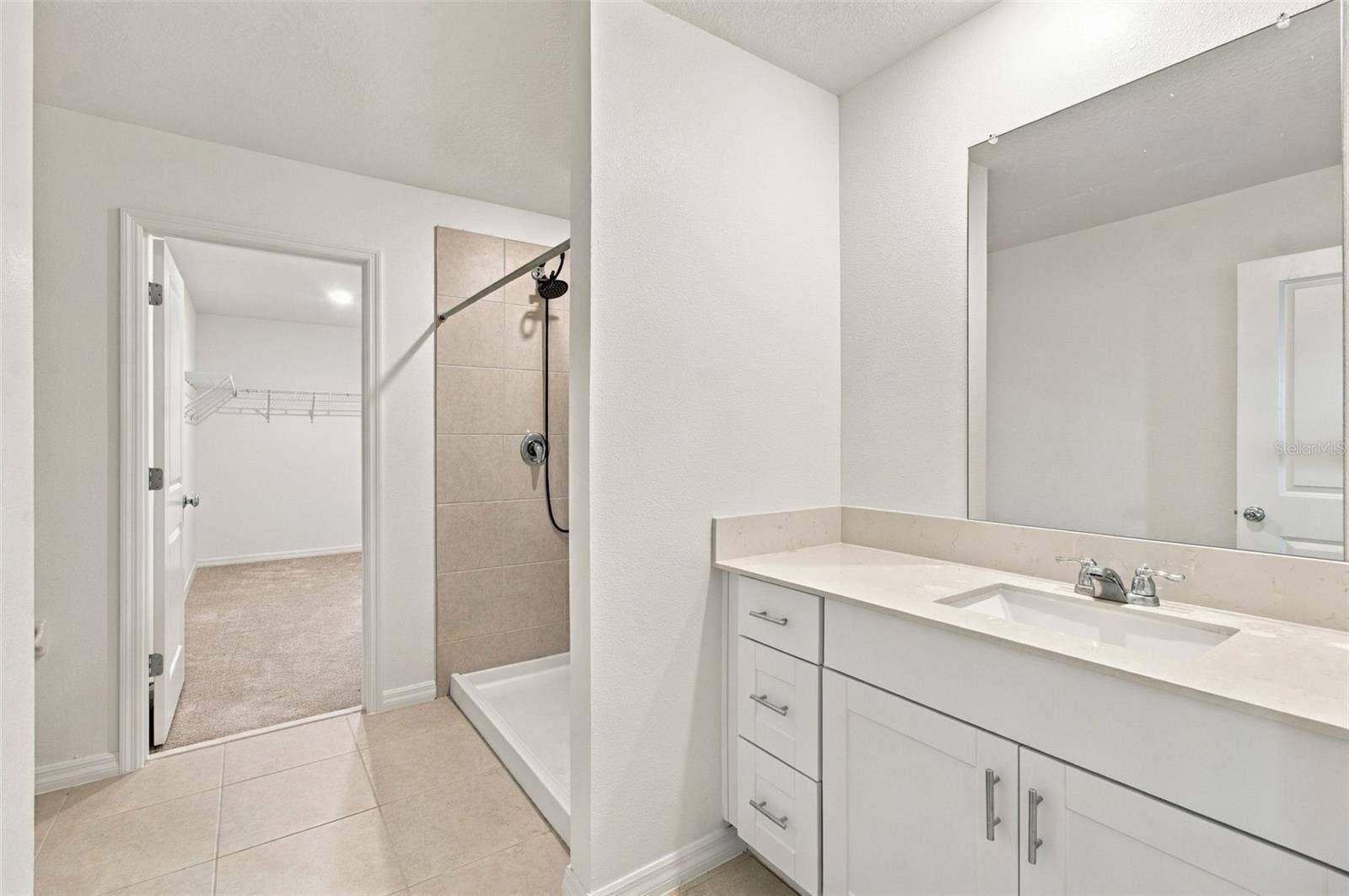 5821 YELLOW HORNBILL AVENUE, Wimauma, FL 33598 5821 YELLOW HORNBILL AVENUE, Wimauma, FL 33598