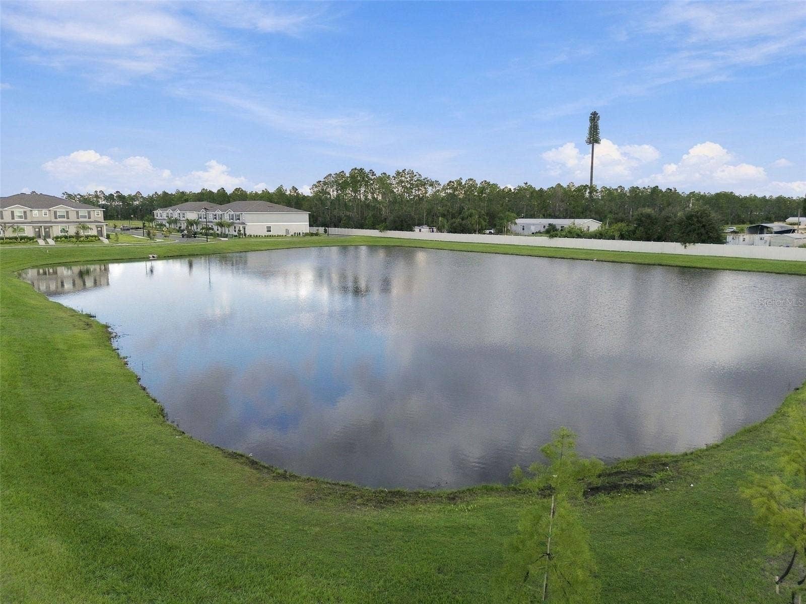 5821 YELLOW HORNBILL AVENUE, Wimauma, FL 33598 5821 YELLOW HORNBILL AVENUE, Wimauma, FL 33598