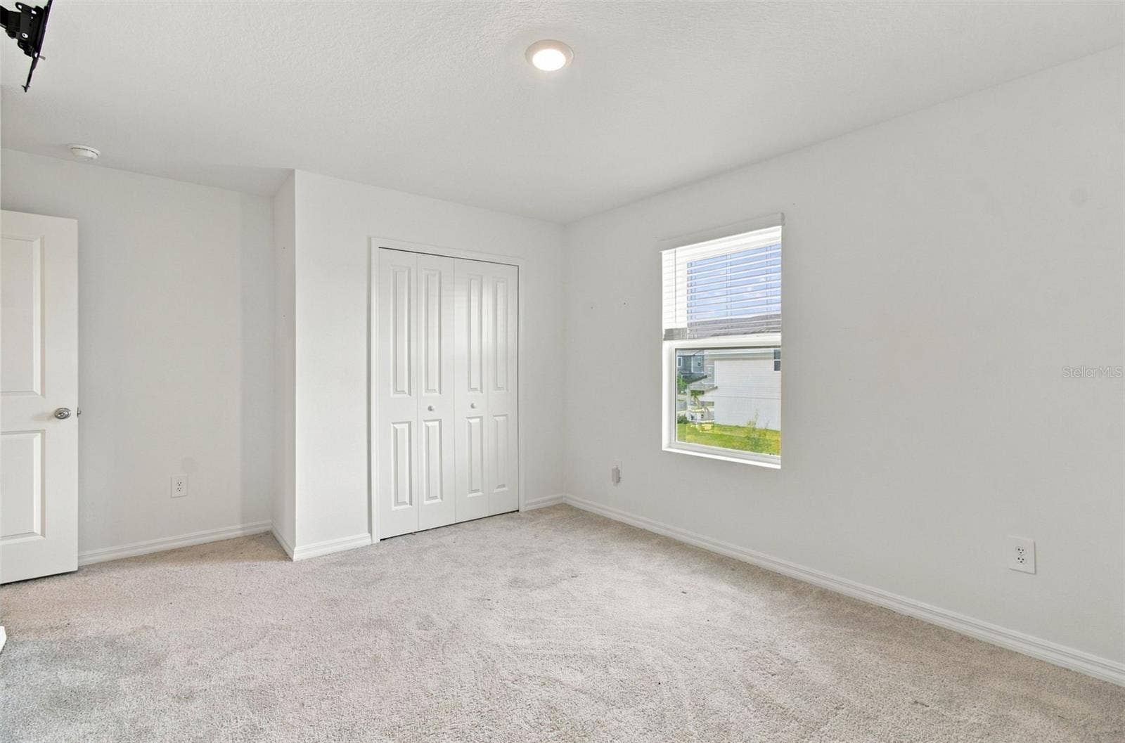 5821 YELLOW HORNBILL AVENUE, Wimauma, FL 33598 5821 YELLOW HORNBILL AVENUE, Wimauma, FL 33598