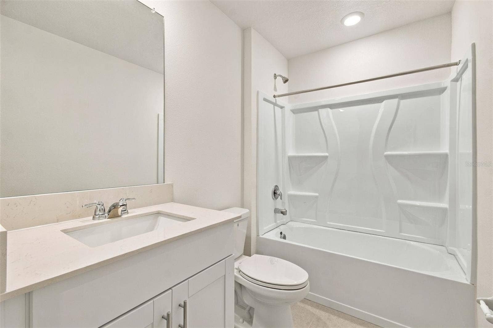 5821 YELLOW HORNBILL AVENUE, Wimauma, FL 33598 5821 YELLOW HORNBILL AVENUE, Wimauma, FL 33598