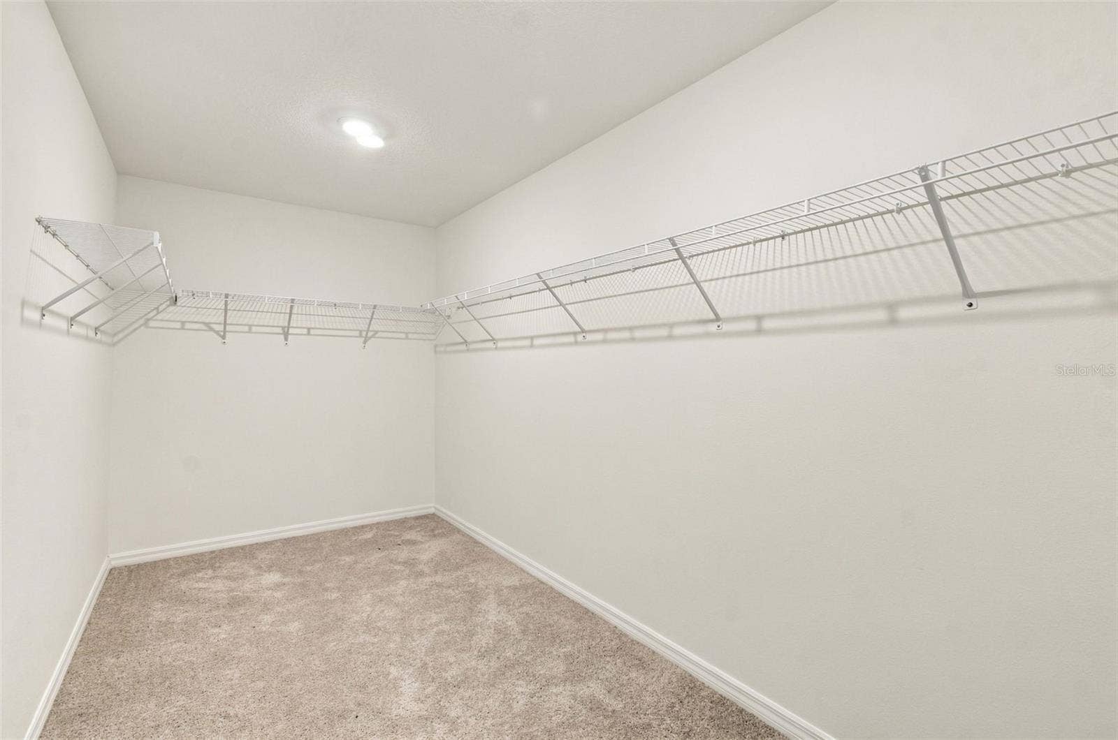 5821 YELLOW HORNBILL AVENUE, Wimauma, FL 33598 5821 YELLOW HORNBILL AVENUE, Wimauma, FL 33598