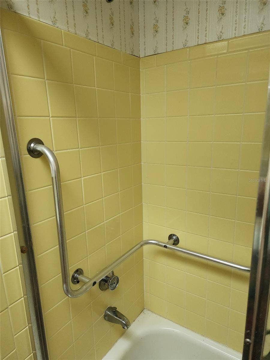 5725 12TH AVENUE N, #101D, St Petersburg, FL 33710