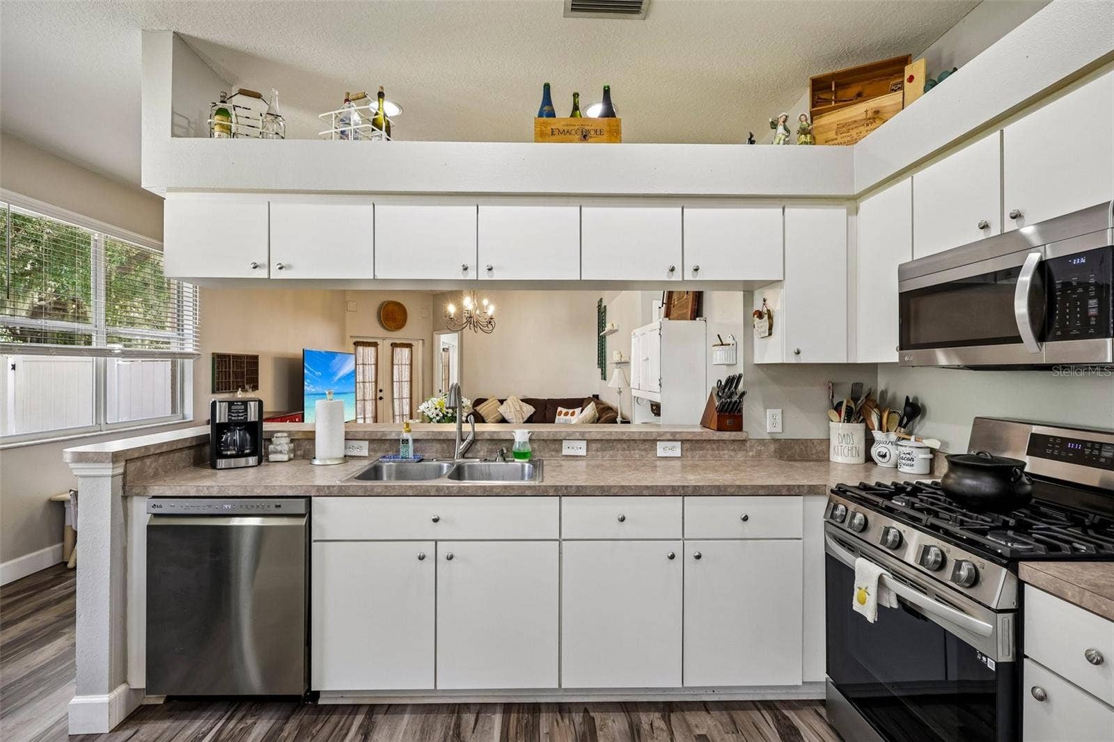 6227 KITERIDGE DRIVE, Lithia, FL 33547 6227 KITERIDGE DRIVE, Lithia, FL 33547