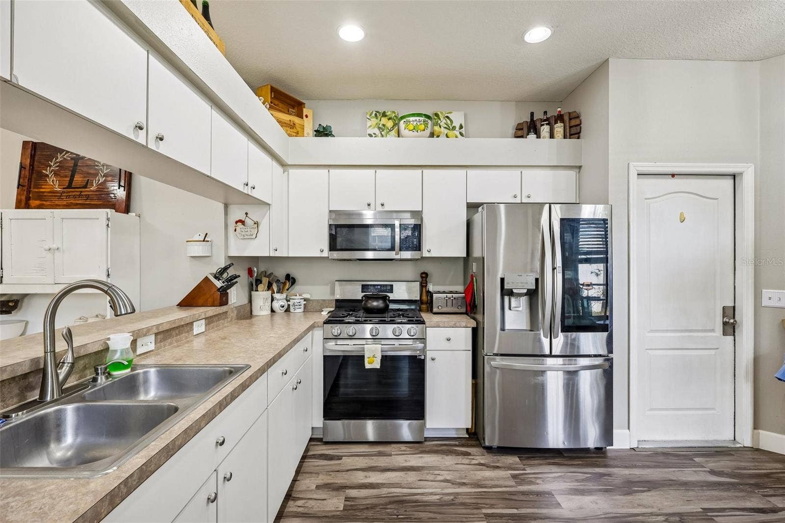 6227 KITERIDGE DRIVE, Lithia, FL 33547 6227 KITERIDGE DRIVE, Lithia, FL 33547
