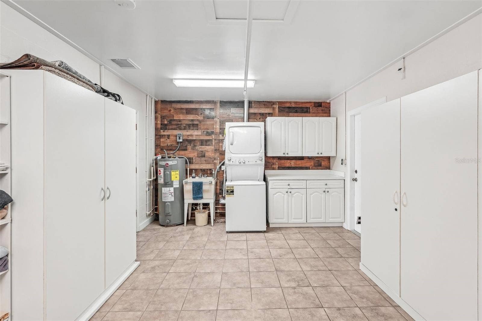 1405 W DEL WEBB BOULEVARD, Sun City Center, FL 33573 1405 W DEL WEBB BOULEVARD, Sun City Center, FL 33573