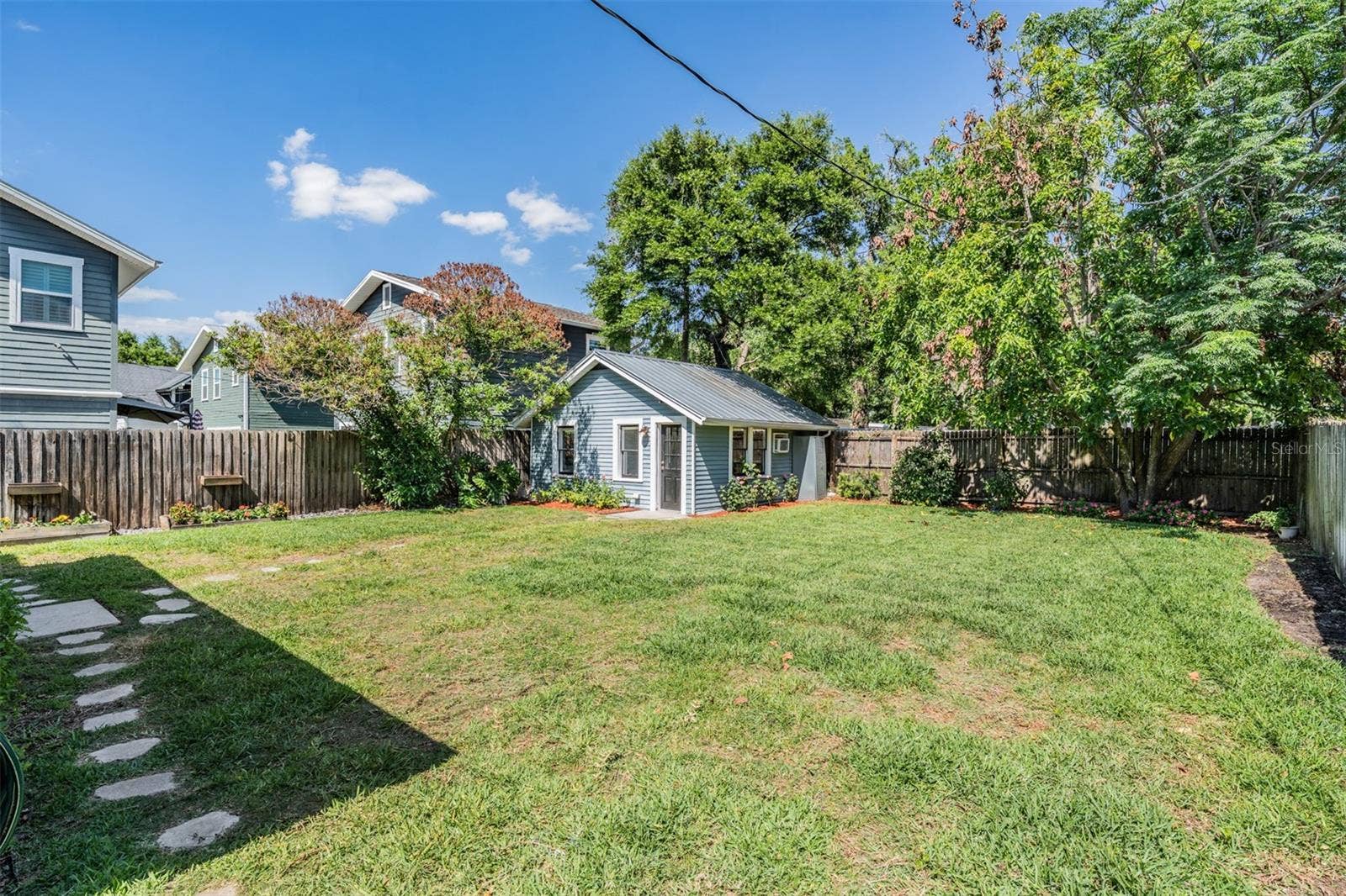 4109 N SEMINOLE AVENUE, Tampa, FL 33603 4109 N SEMINOLE AVENUE, Tampa, FL 33603