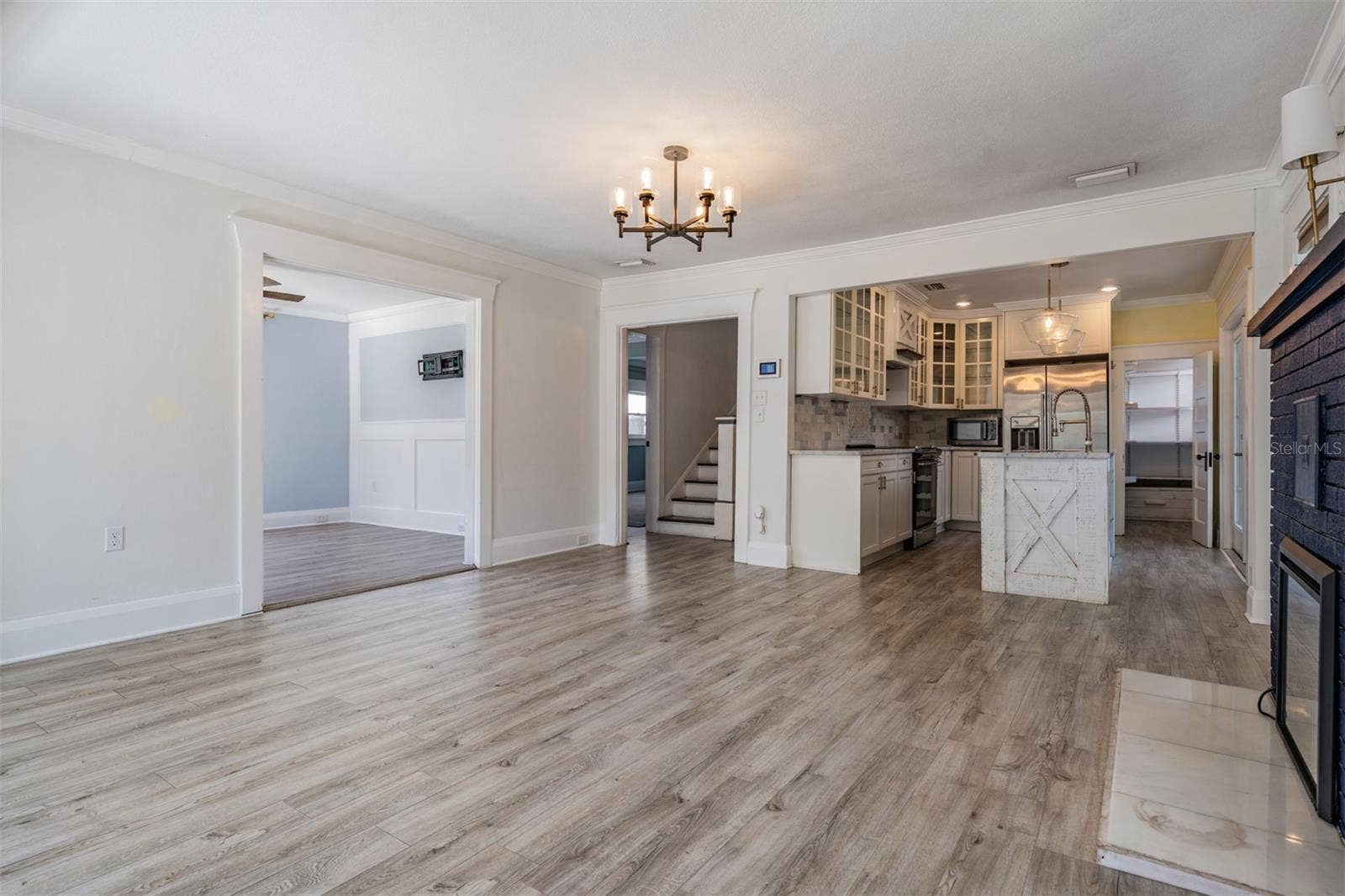 4109 N SEMINOLE AVENUE, Tampa, FL 33603 4109 N SEMINOLE AVENUE, Tampa, FL 33603