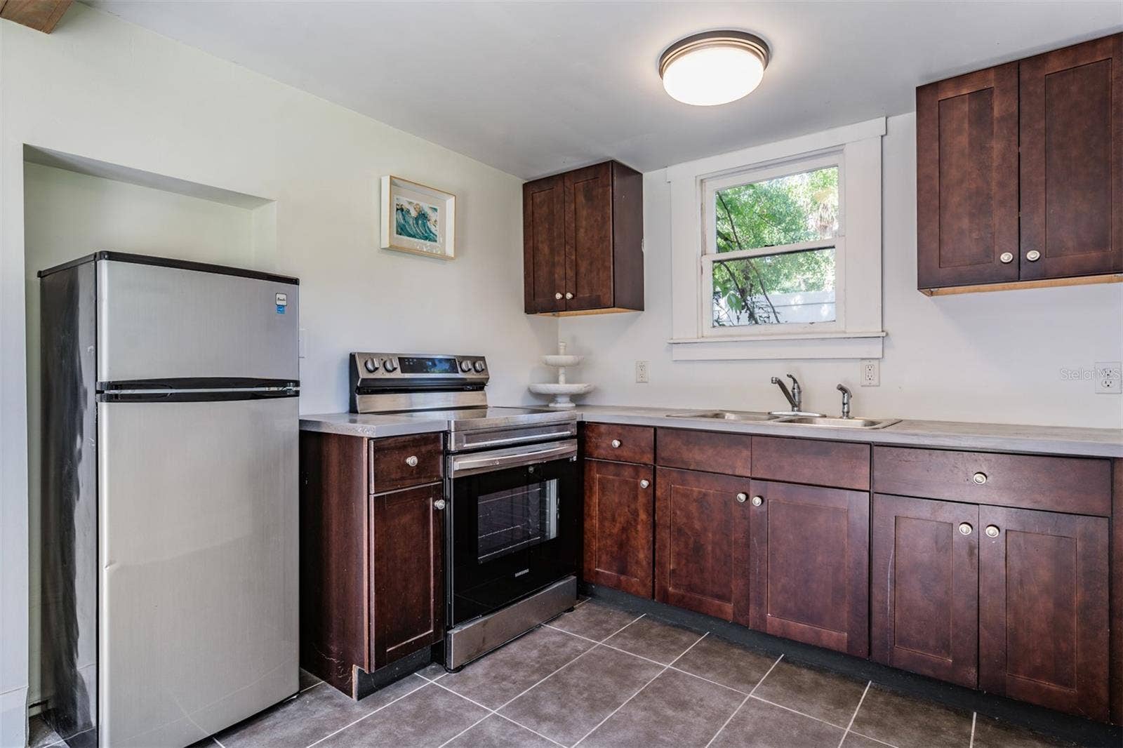 4109 N SEMINOLE AVENUE, Tampa, FL 33603 4109 N SEMINOLE AVENUE, Tampa, FL 33603