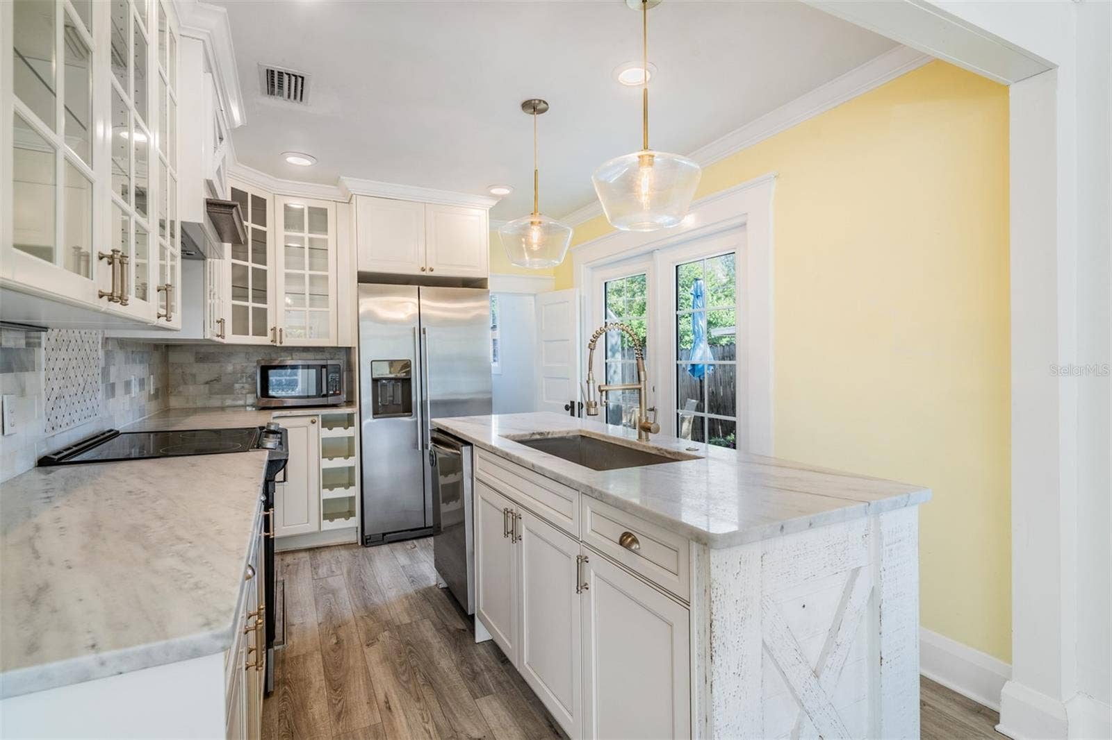 4109 N SEMINOLE AVENUE, Tampa, FL 33603 4109 N SEMINOLE AVENUE, Tampa, FL 33603