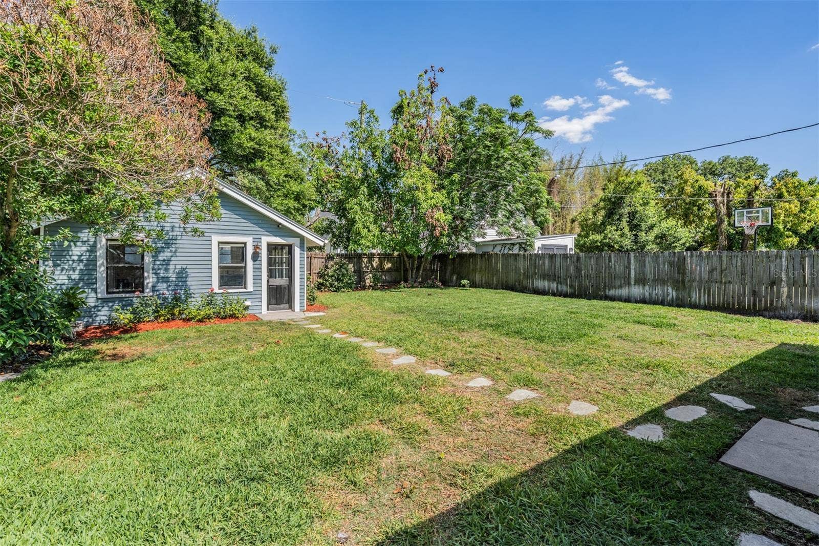 4109 N SEMINOLE AVENUE, Tampa, FL 33603 4109 N SEMINOLE AVENUE, Tampa, FL 33603