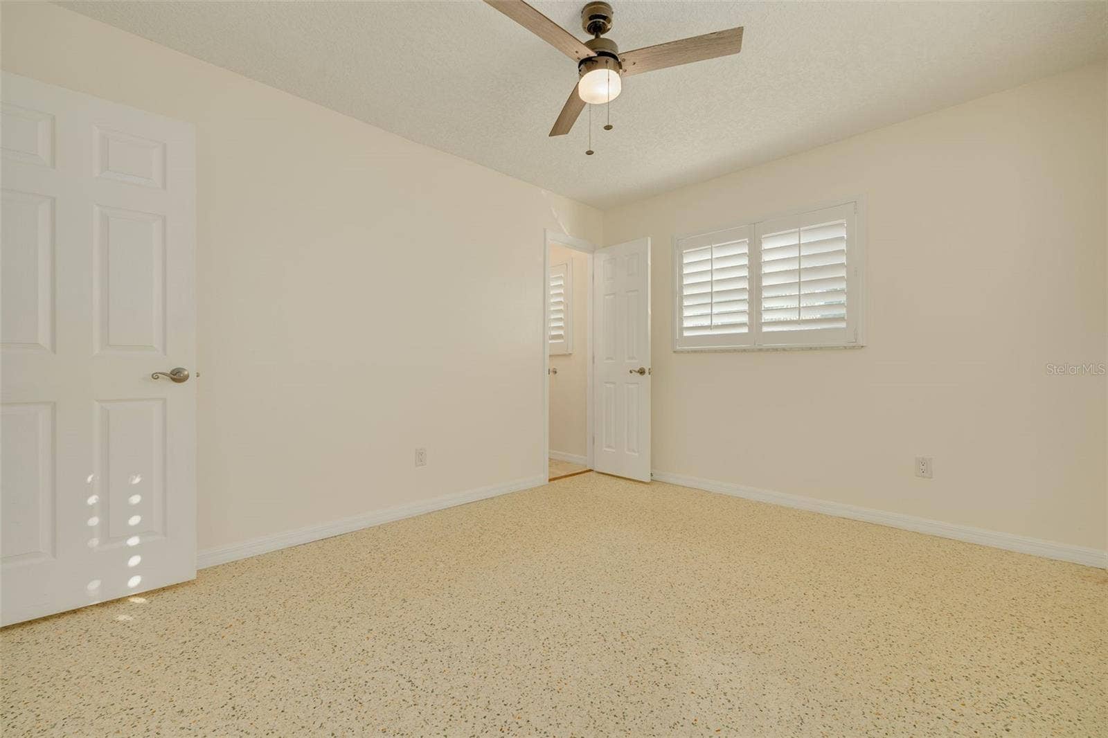 2020 VALLEY DRIVE, Dunedin, FL 34698 2020 VALLEY DRIVE, Dunedin, FL 34698