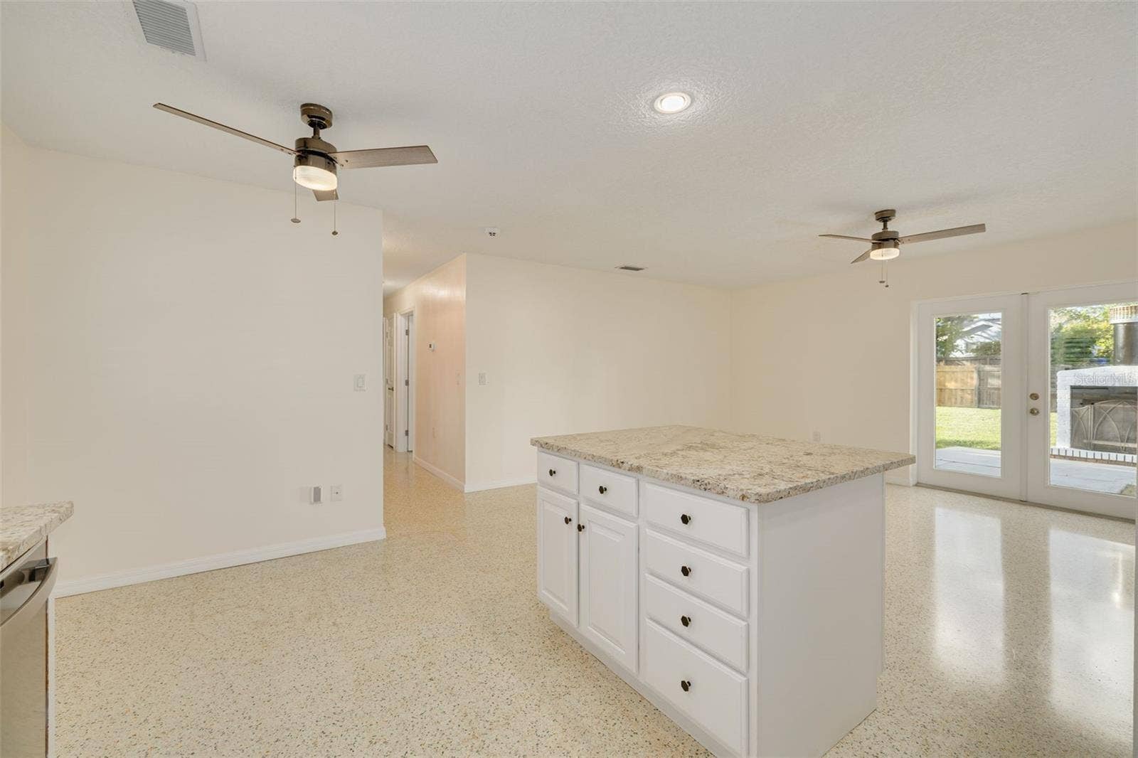 2020 VALLEY DRIVE, Dunedin, FL 34698 2020 VALLEY DRIVE, Dunedin, FL 34698