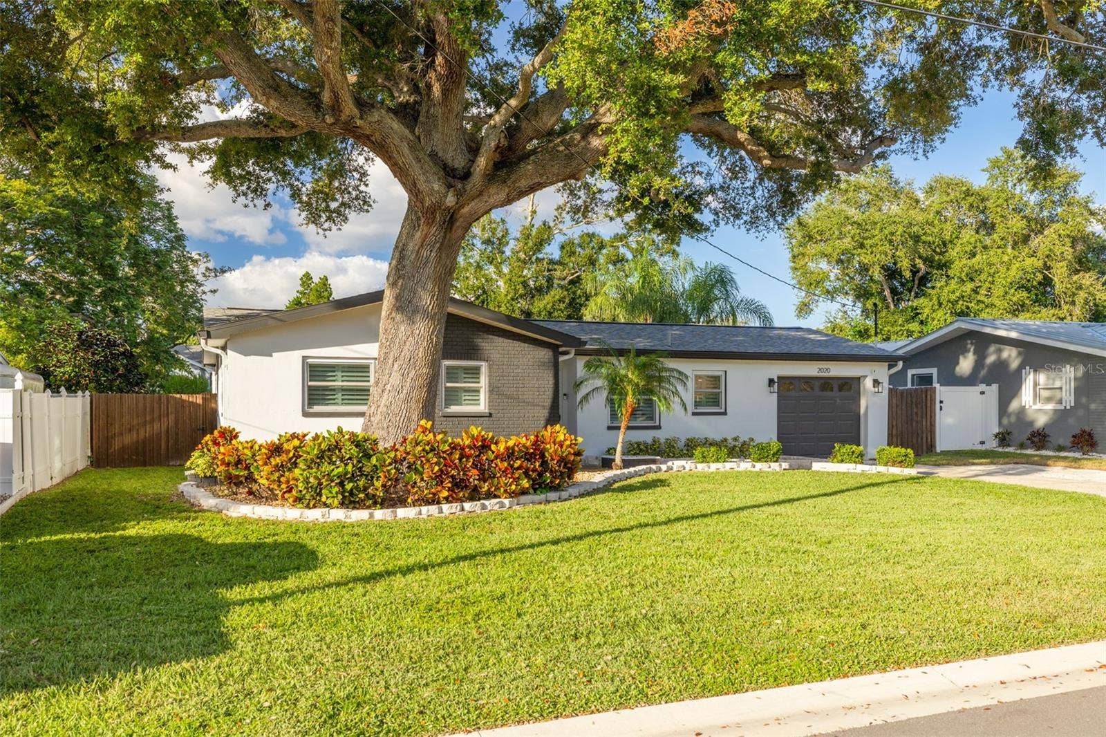2020 VALLEY DRIVE, Dunedin, FL 34698 2020 VALLEY DRIVE, Dunedin, FL 34698