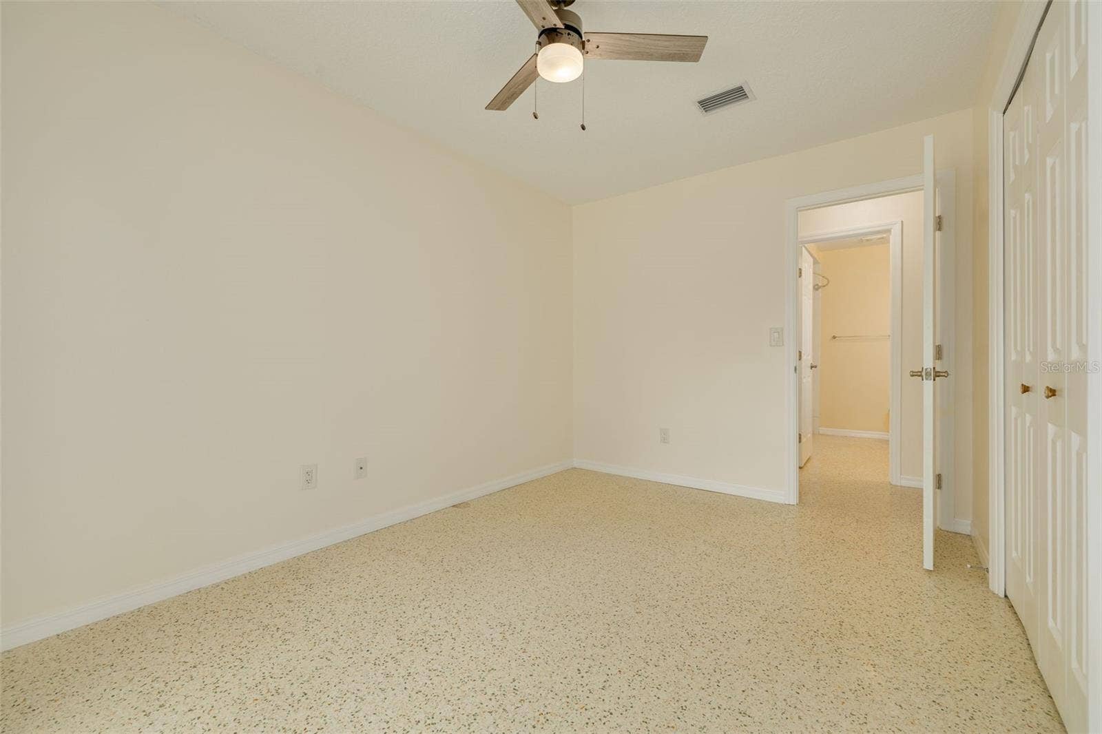 2020 VALLEY DRIVE, Dunedin, FL 34698 2020 VALLEY DRIVE, Dunedin, FL 34698