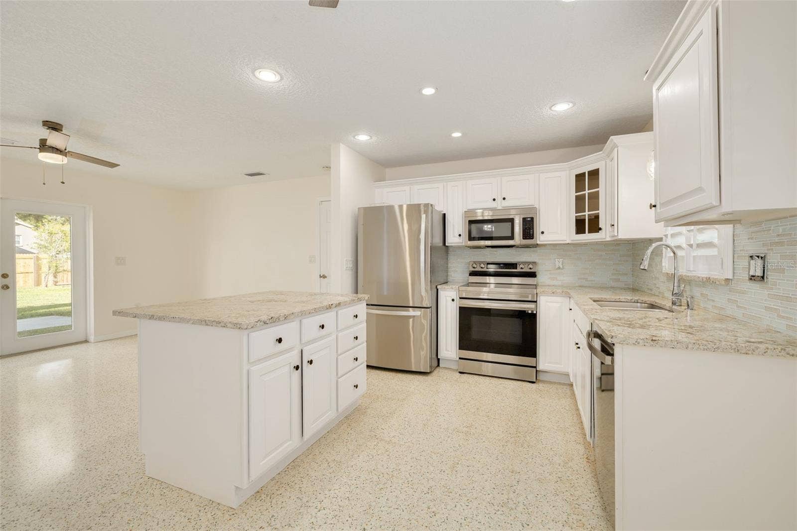 2020 VALLEY DRIVE, Dunedin, FL 34698 2020 VALLEY DRIVE, Dunedin, FL 34698