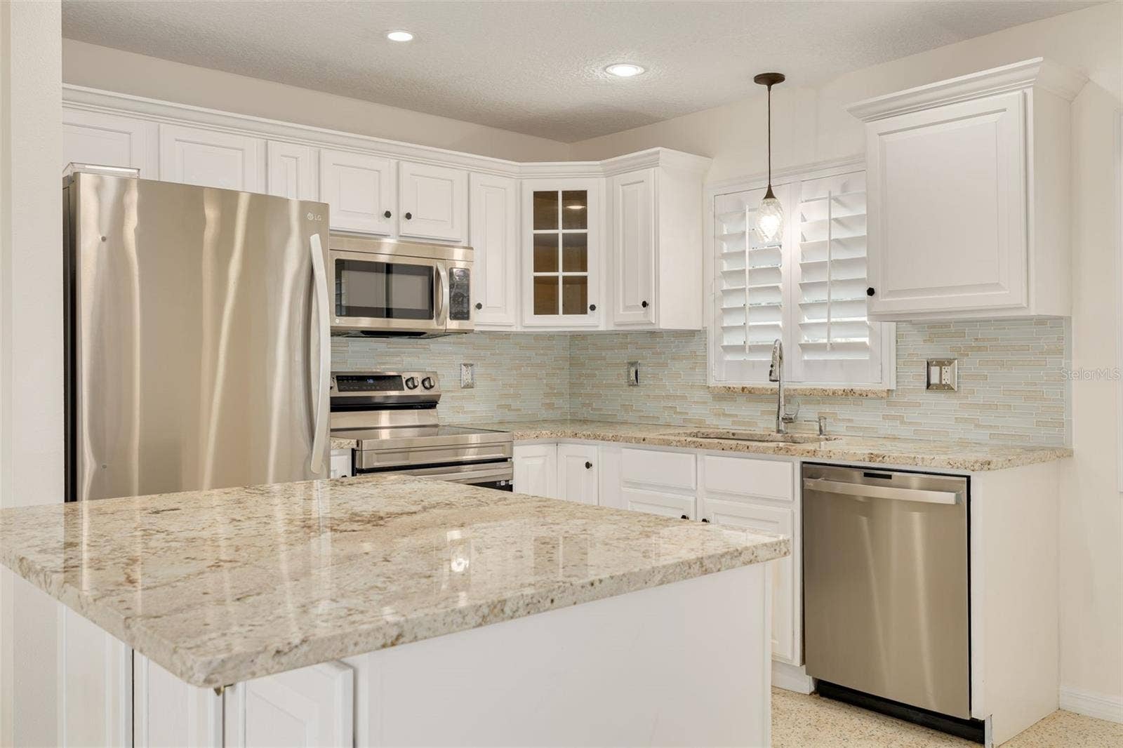 2020 VALLEY DRIVE, Dunedin, FL 34698 2020 VALLEY DRIVE, Dunedin, FL 34698