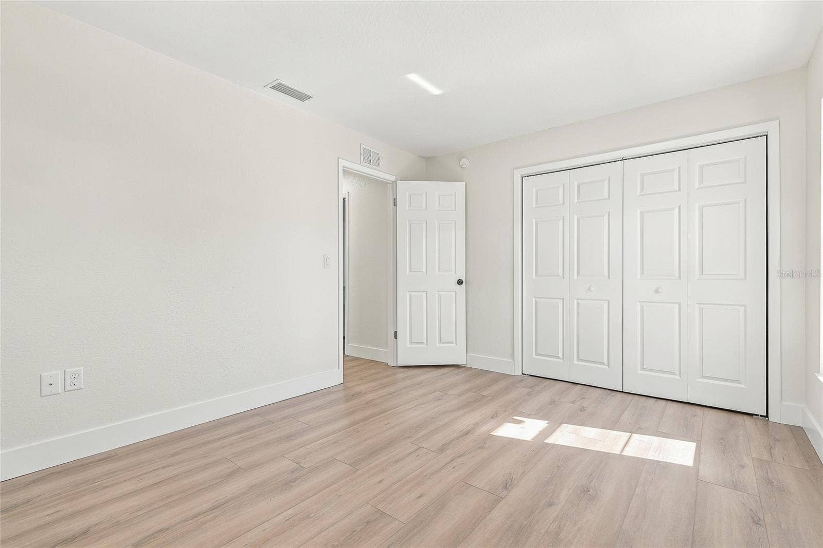 1337 VALIANT AVENUE, Spring Hill, FL 34608 1337 VALIANT AVENUE, Spring Hill, FL 34608