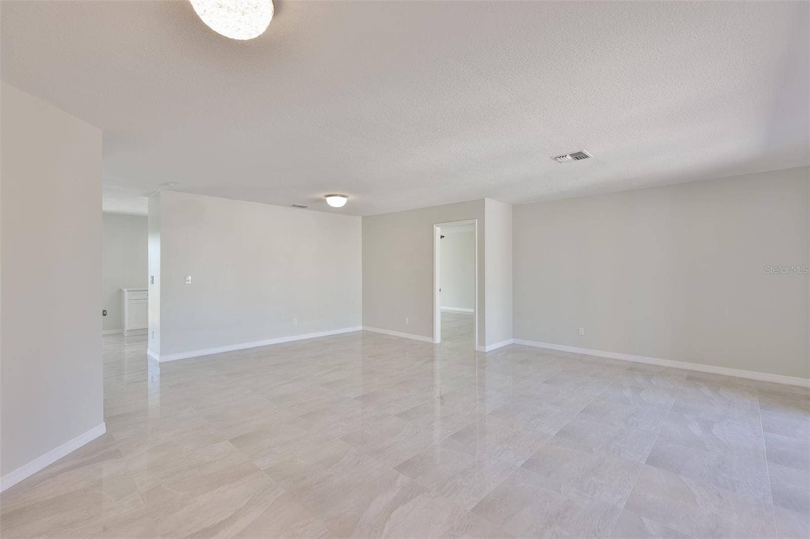 6523 KING PALM WAY, Apollo Beach, FL 33572 6523 KING PALM WAY, Apollo Beach, FL 33572