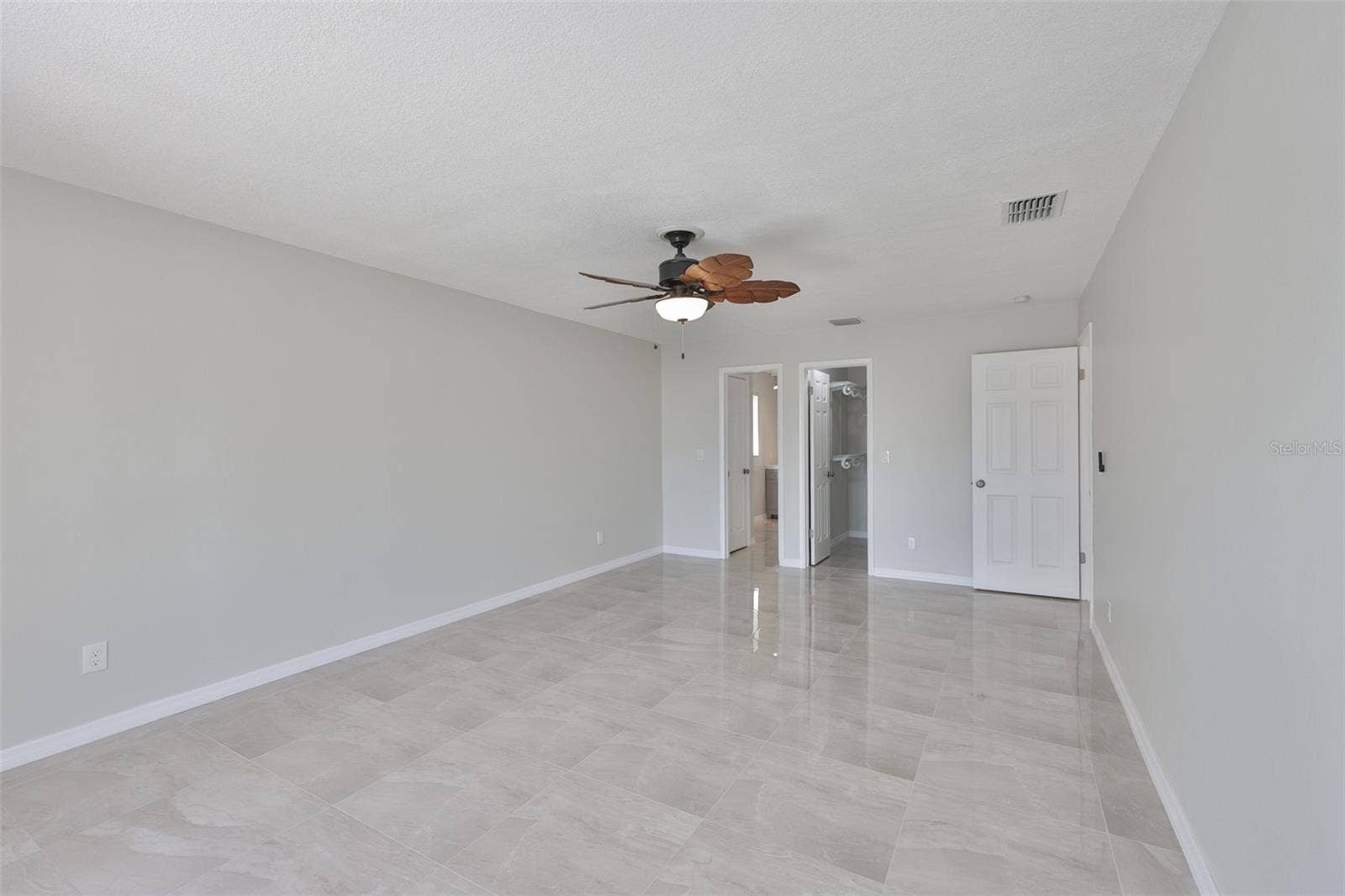 6523 KING PALM WAY, Apollo Beach, FL 33572 6523 KING PALM WAY, Apollo Beach, FL 33572