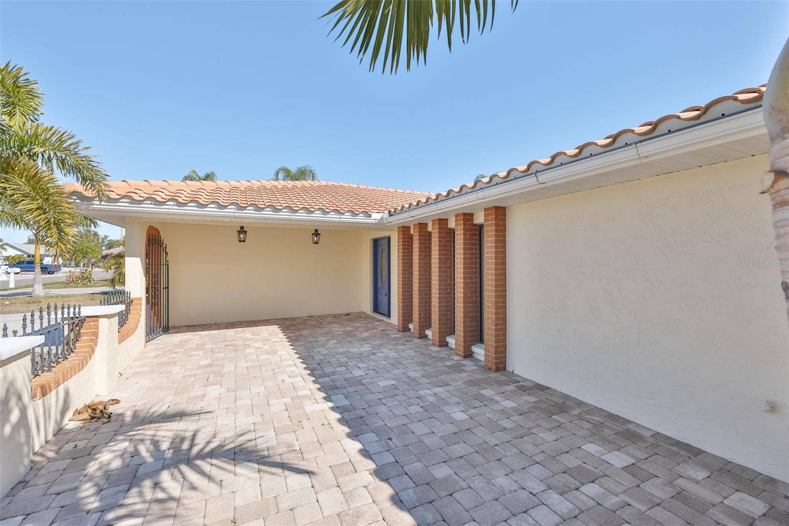 6523 KING PALM WAY, Apollo Beach, FL 33572 6523 KING PALM WAY, Apollo Beach, FL 33572