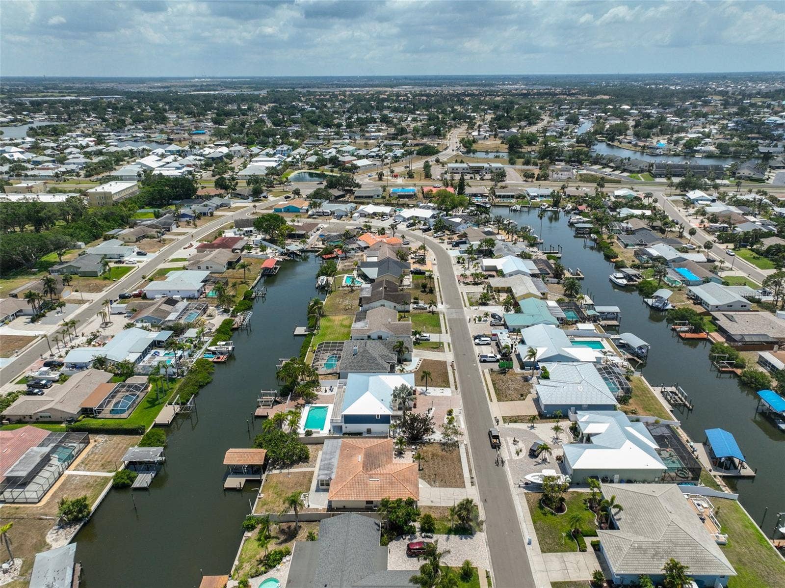 6523 KING PALM WAY, Apollo Beach, FL 33572 6523 KING PALM WAY, Apollo Beach, FL 33572