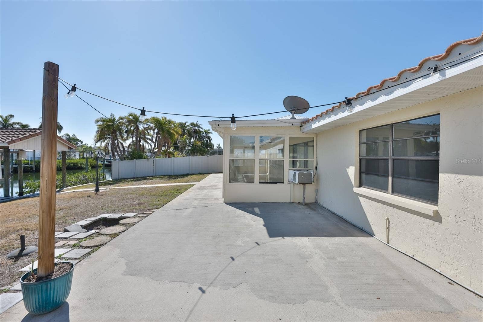 6523 KING PALM WAY, Apollo Beach, FL 33572 6523 KING PALM WAY, Apollo Beach, FL 33572