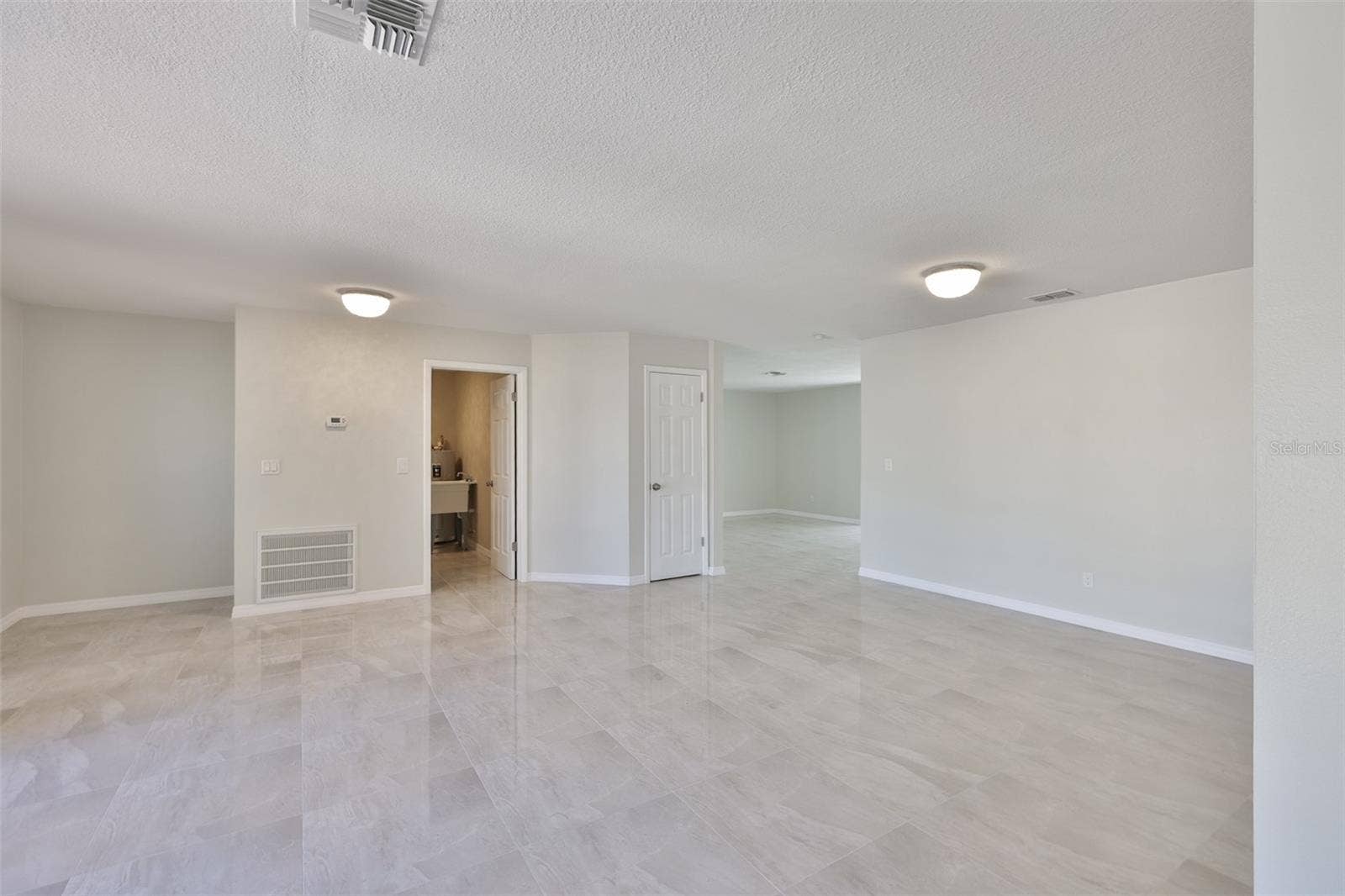 6523 KING PALM WAY, Apollo Beach, FL 33572 6523 KING PALM WAY, Apollo Beach, FL 33572