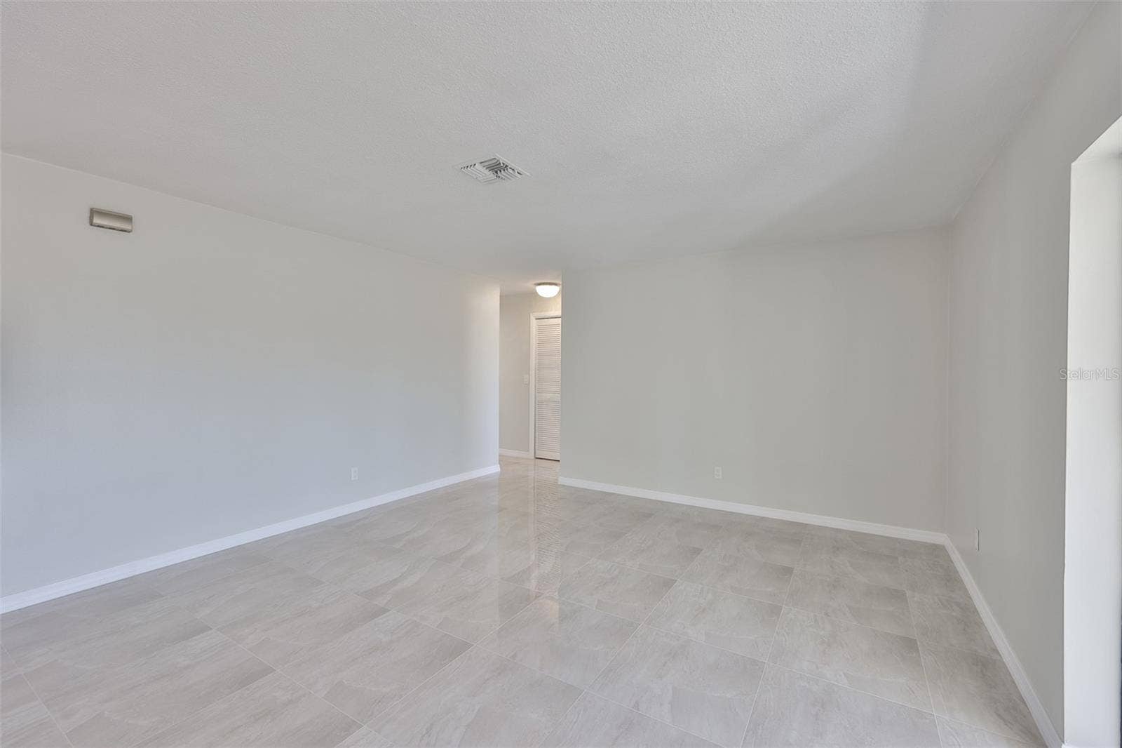6523 KING PALM WAY, Apollo Beach, FL 33572 6523 KING PALM WAY, Apollo Beach, FL 33572