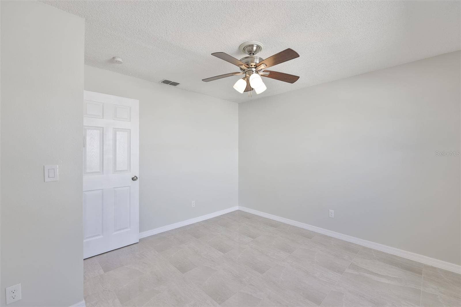 6523 KING PALM WAY, Apollo Beach, FL 33572 6523 KING PALM WAY, Apollo Beach, FL 33572
