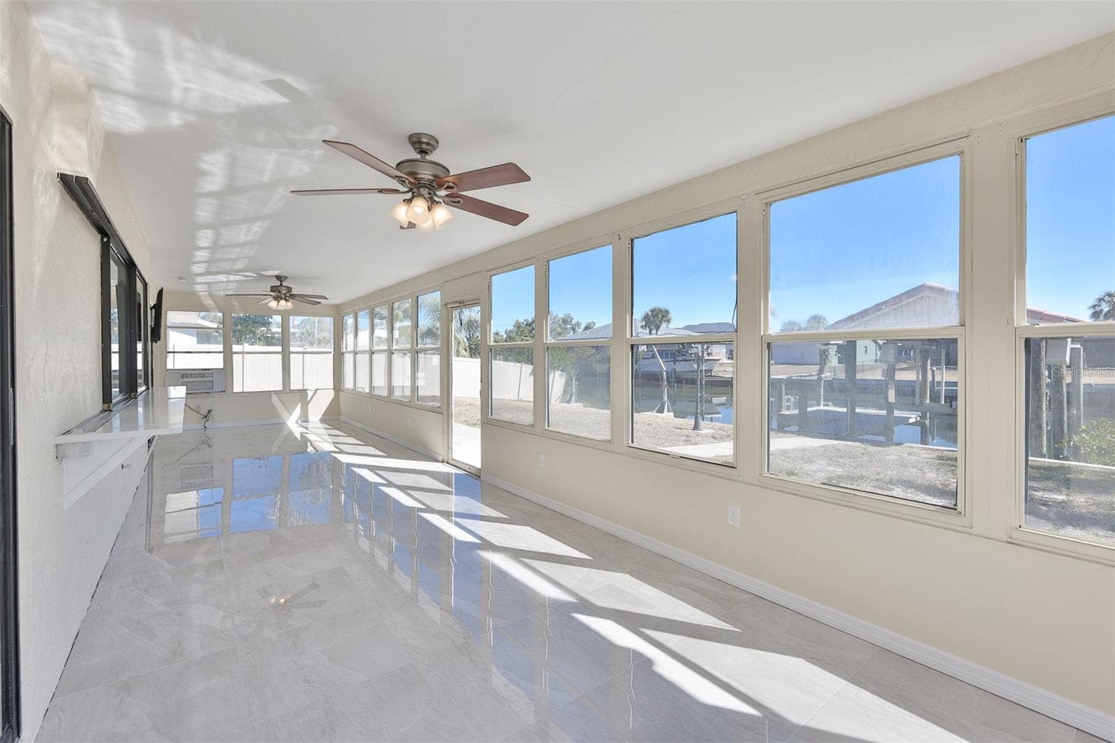 6523 KING PALM WAY, Apollo Beach, FL 33572 6523 KING PALM WAY, Apollo Beach, FL 33572