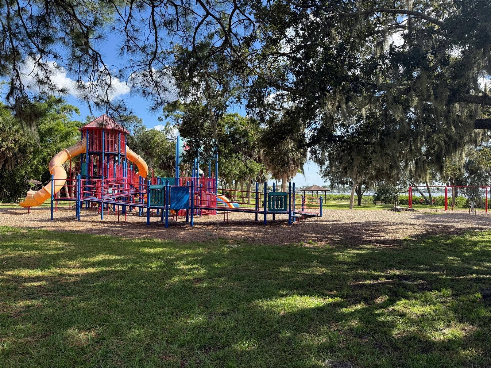 604 S BAYVIEW BOULEVARD, Oldsmar, FL 34677 604 S BAYVIEW BOULEVARD, Oldsmar, FL 34677