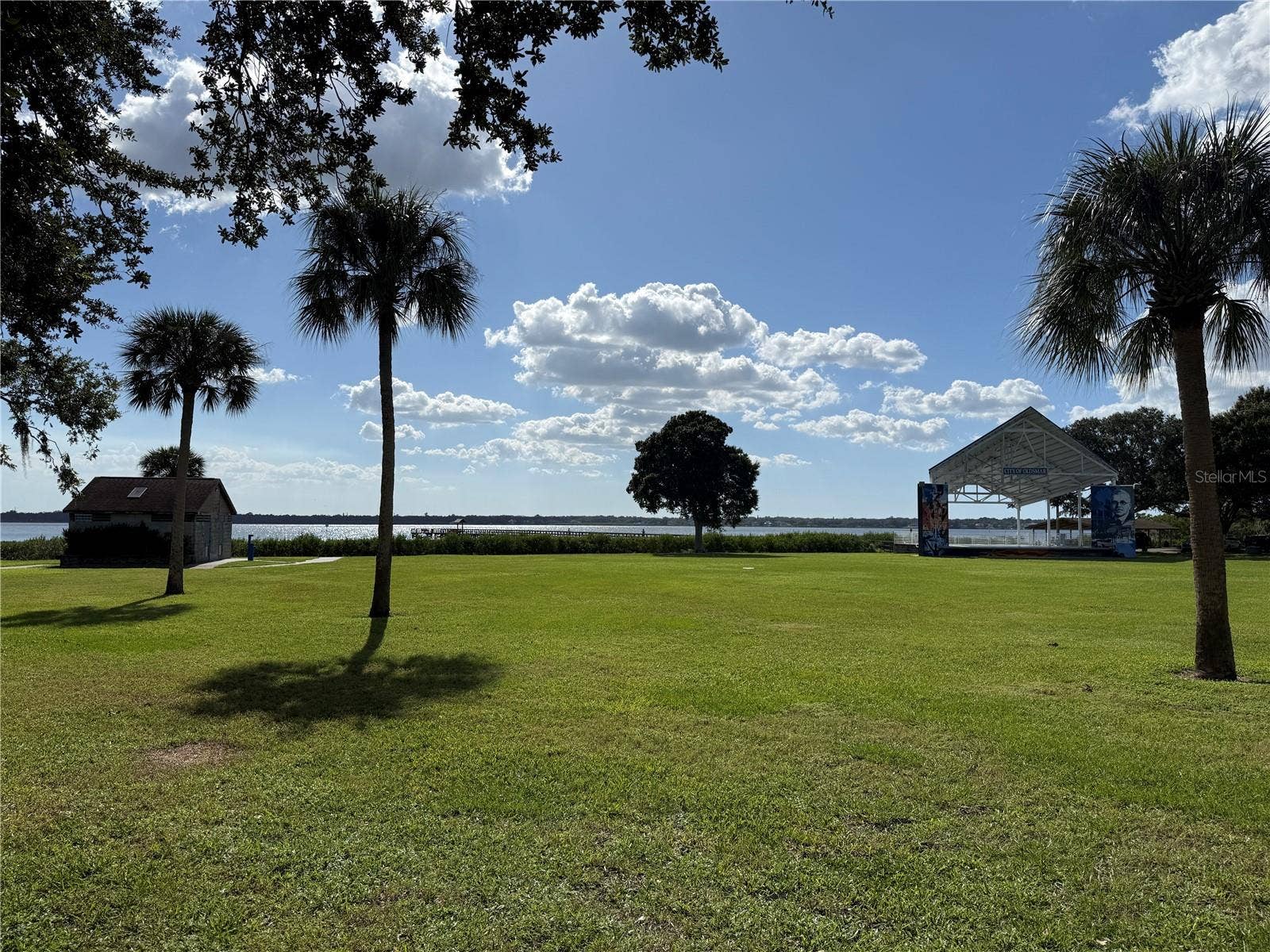 604 S BAYVIEW BOULEVARD, Oldsmar, FL 34677 604 S BAYVIEW BOULEVARD, Oldsmar, FL 34677
